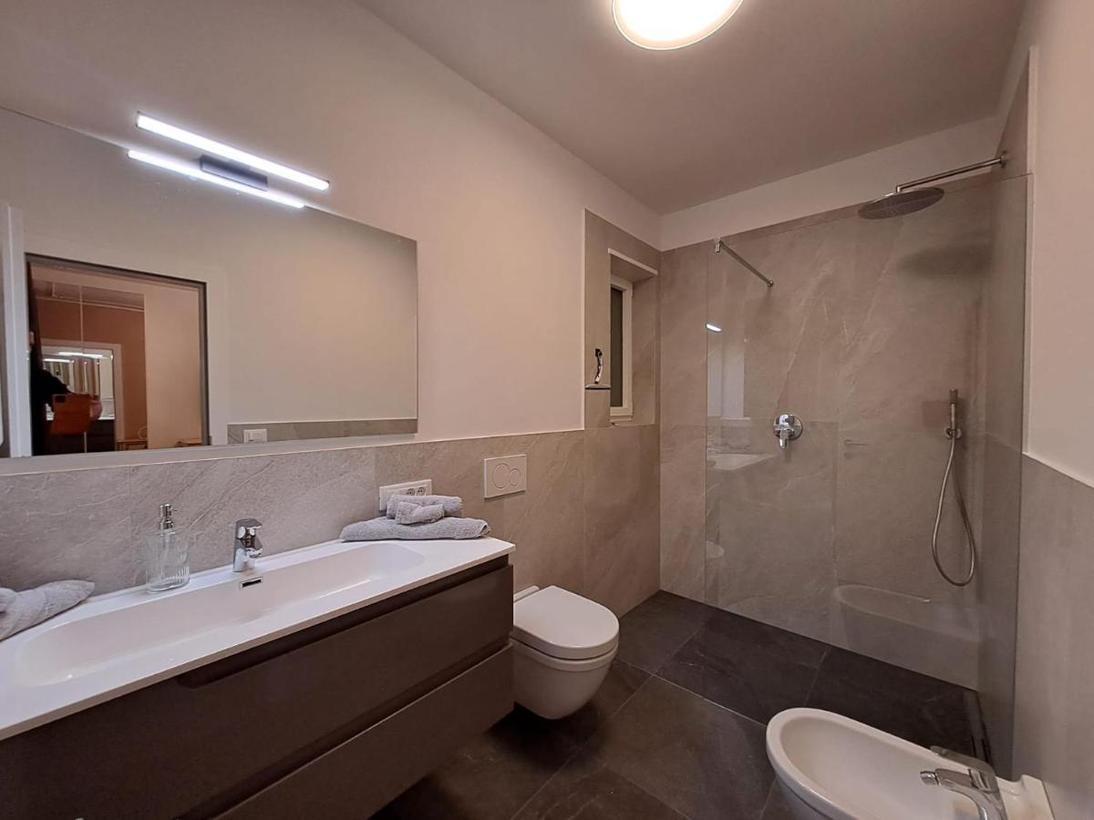 Guesthouse Le Palme Postal / Burgstall ภายนอก รูปภาพ