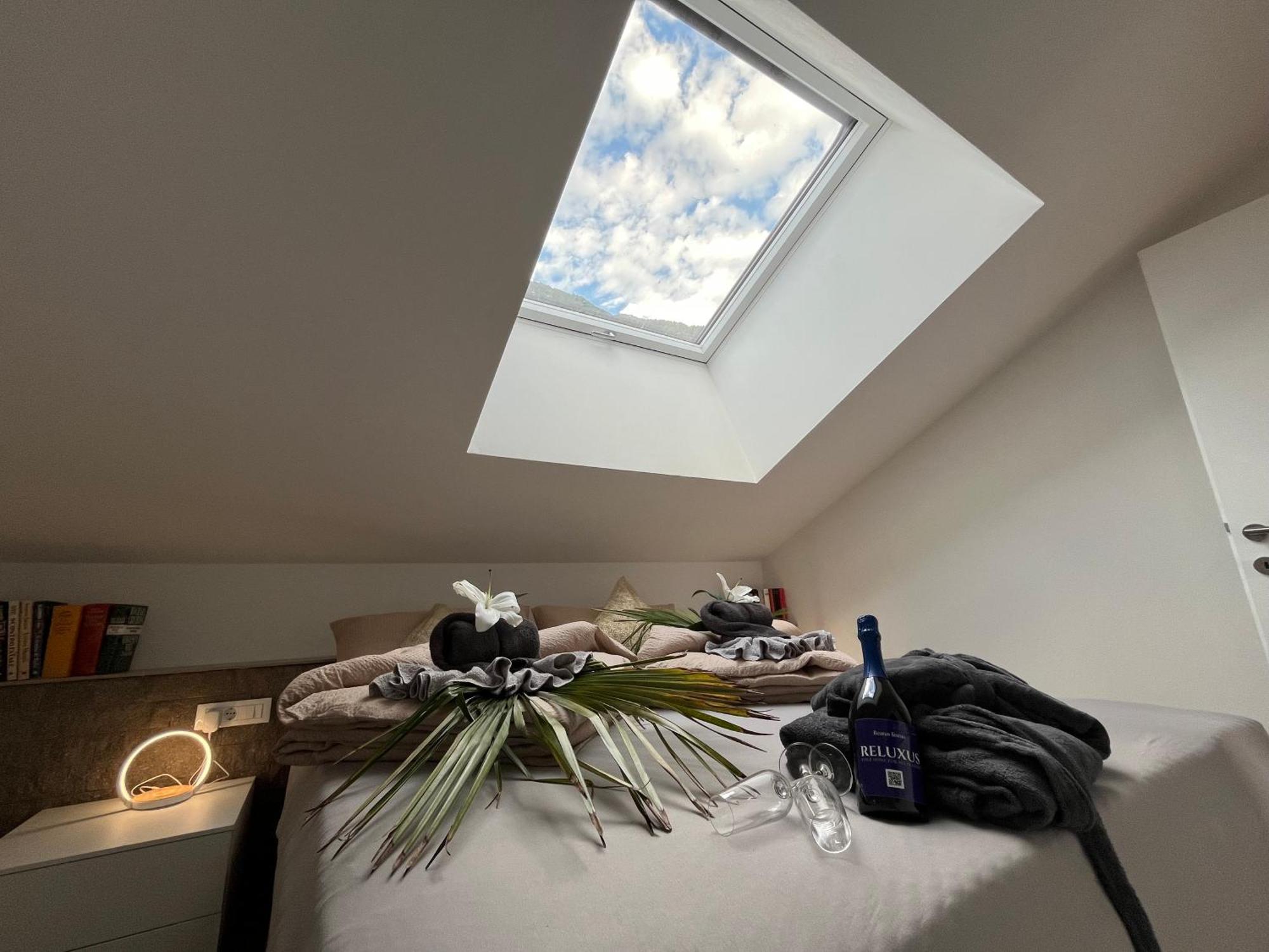 Guesthouse Le Palme Postal / Burgstall ภายนอก รูปภาพ