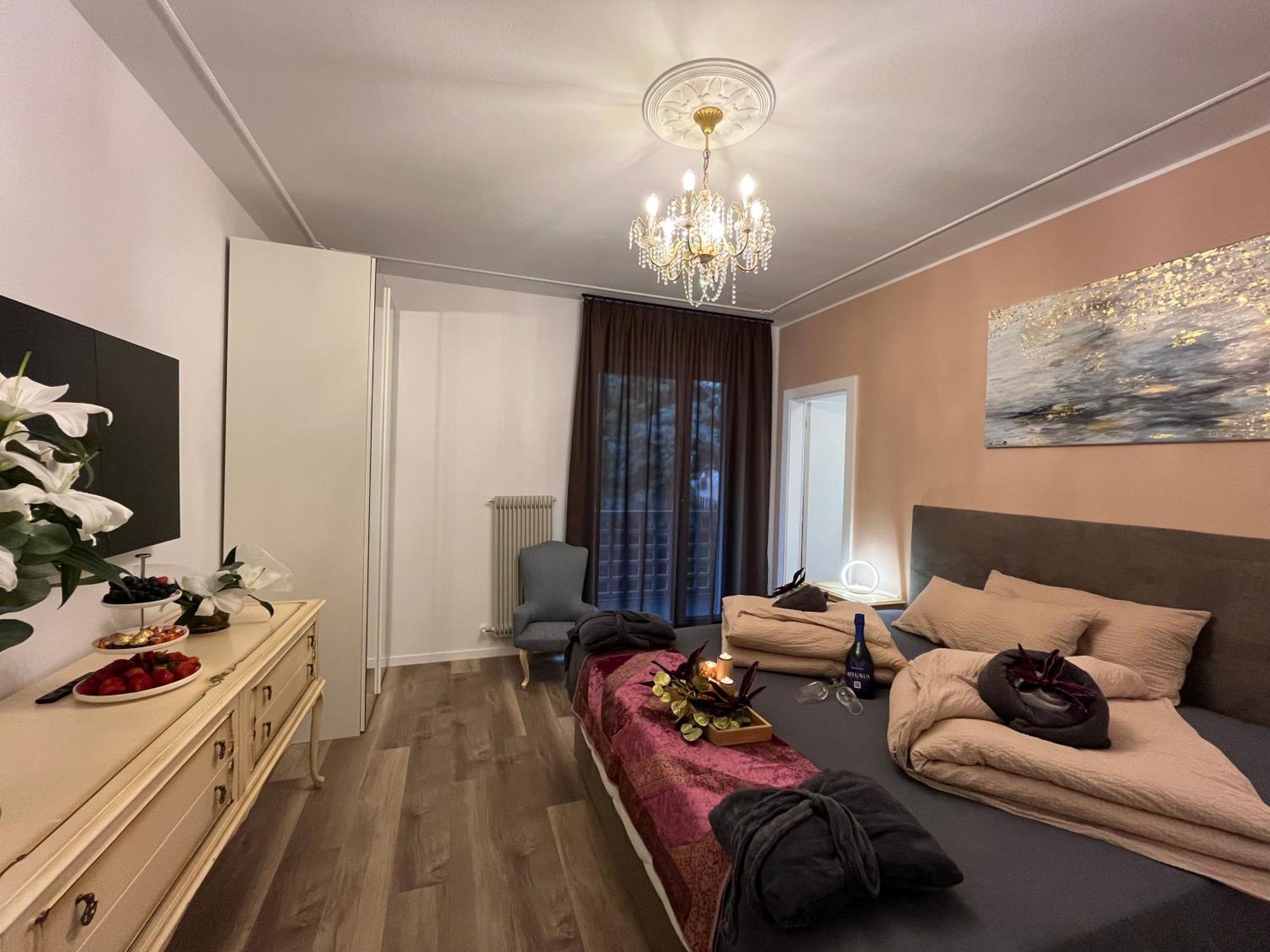 Guesthouse Le Palme Postal / Burgstall ภายนอก รูปภาพ
